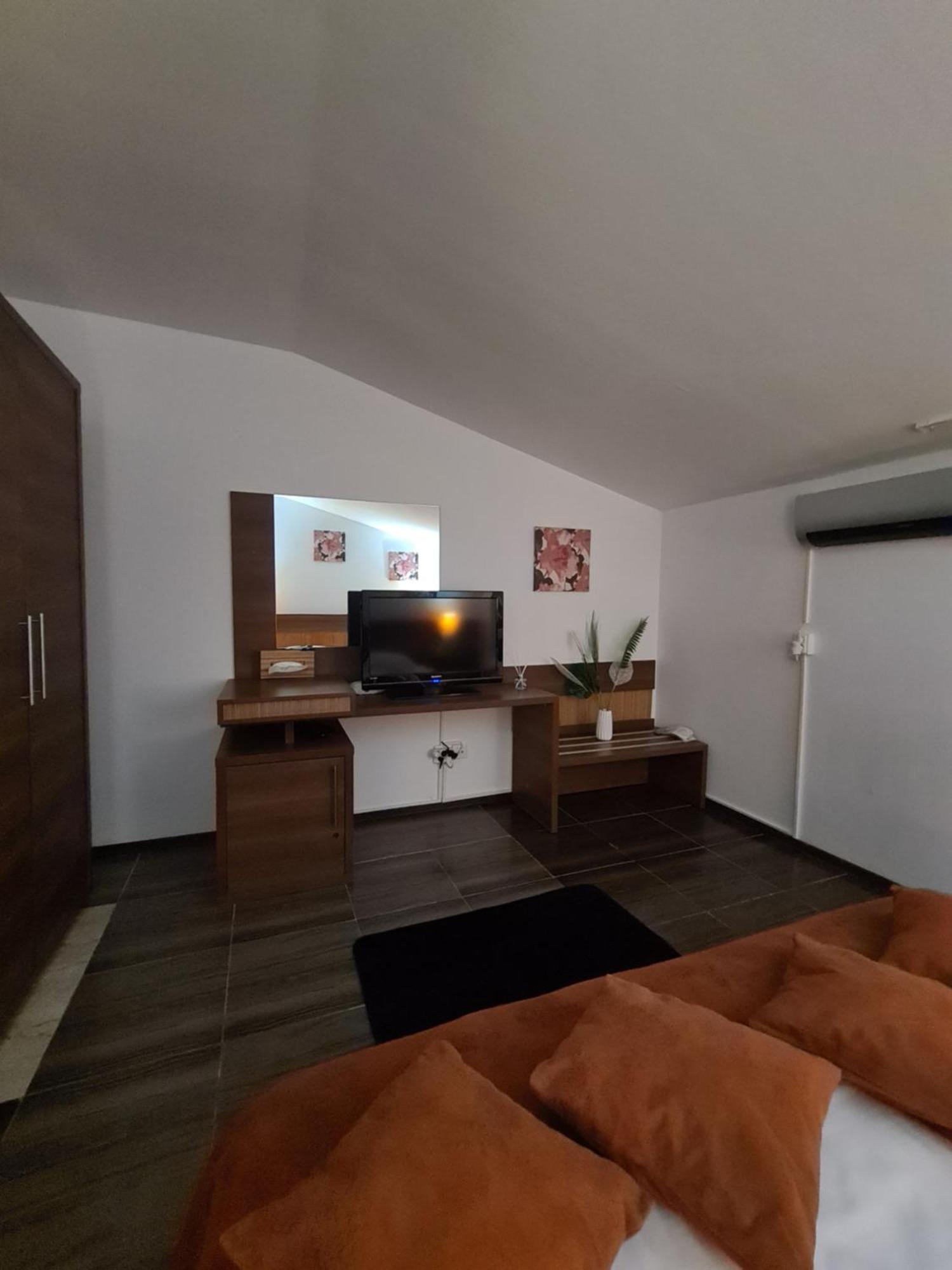부쿠레슈티 Garsoniera Privata B&B 외부 사진